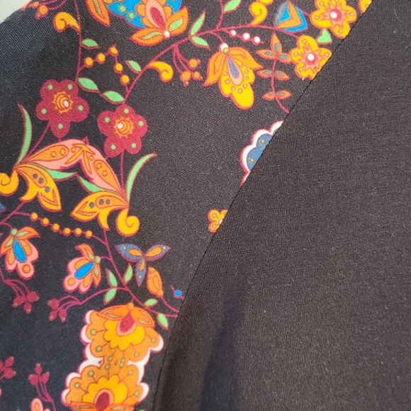 LuLaRoe Randy - Picture 3 of 4